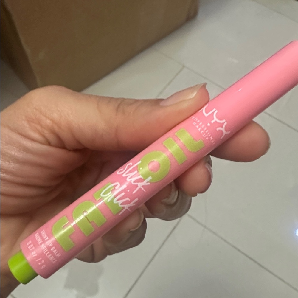 Giveaway NYX Fat Oil Slick Click